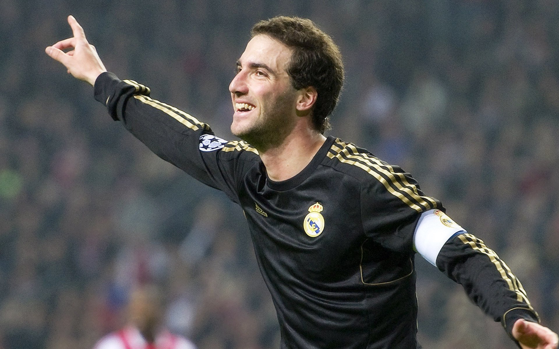 世界短道速滑锦标赛：中国队斩获四金一银，2020年世界短道速滑比赛视频